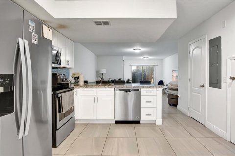 Купить кондоминиум в Киссимми, Флорида 7 комнат, 114.27м2, № 1430517 - фото 6