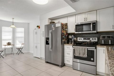 Купить кондоминиум в Киссимми, Флорида 7 комнат, 114.27м2, № 1430517 - фото 8