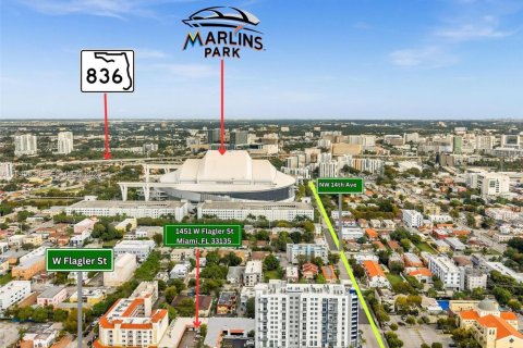 Commercial property in Miami, Florida № 2006135