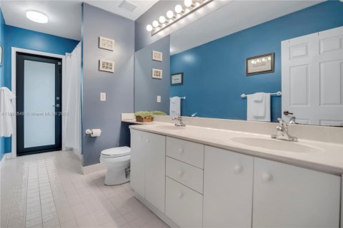 House in Pembroke Pines, Florida 3 bedrooms, 219.71 sq.m. № 1879031 - photo 21