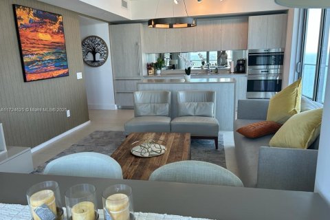 Купить кондоминиум в Холливуд, Флорида 2 спальни, 100.98м2, № 1763282 - фото 3