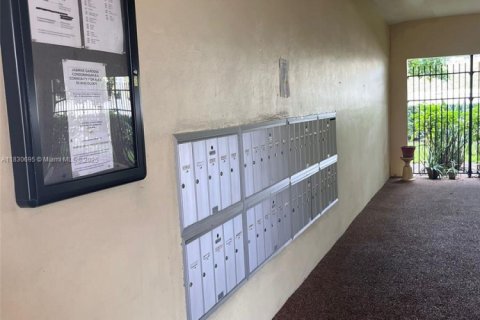 Copropriété à louer à Lauderdale Lakes, Floride: 1 chambre, 63.55 m2 № 1806243 - photo 13