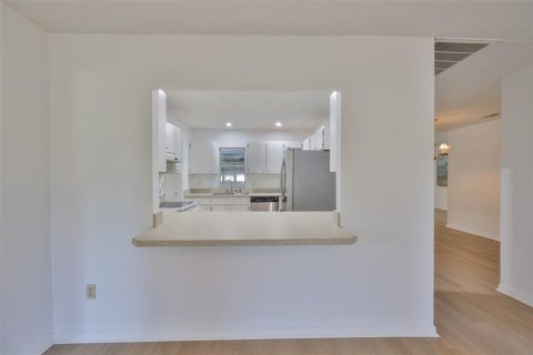 Casa en alquiler en Sun City Center, Florida, 2 dormitorios, 140.84 m2 № 1919164 - foto 15