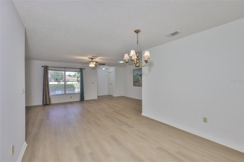 Casa en alquiler en Sun City Center, Florida, 2 dormitorios, 140.84 m2 № 1919164 - foto 7