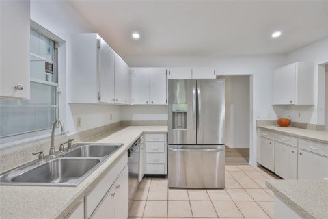 Casa en alquiler en Sun City Center, Florida, 2 dormitorios, 140.84 m2 № 1919164 - foto 19