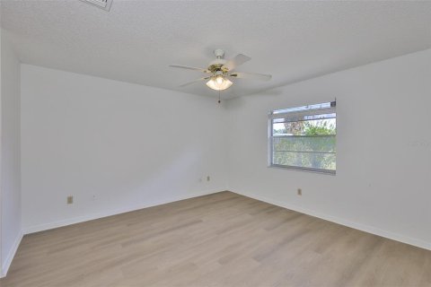 Casa en alquiler en Sun City Center, Florida, 2 dormitorios, 140.84 m2 № 1919164 - foto 28