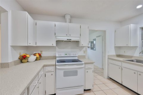 Casa en alquiler en Sun City Center, Florida, 2 dormitorios, 140.84 m2 № 1919164 - foto 18