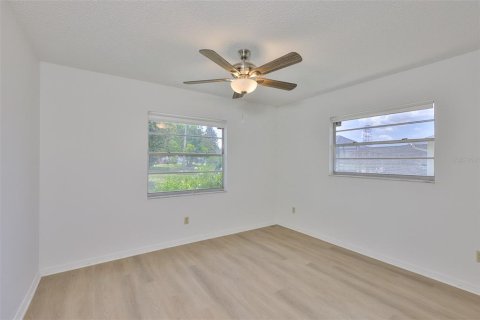 Casa en alquiler en Sun City Center, Florida, 2 dormitorios, 140.84 m2 № 1919164 - foto 23