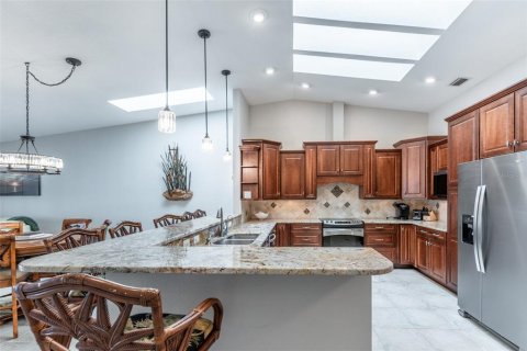 Casa en alquiler en Punta Gorda, Florida, 3 dormitorios, 186.18 m2 № 1366419 - foto 12