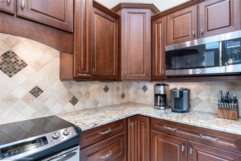 Casa en alquiler en Punta Gorda, Florida, 3 dormitorios, 186.18 m2 № 1366419 - foto 9