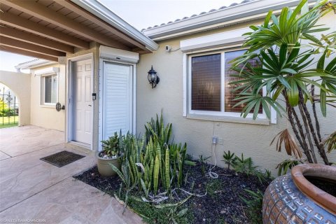 Casa en alquiler en Punta Gorda, Florida, 3 dormitorios, 186.18 m2 № 1366419 - foto 3