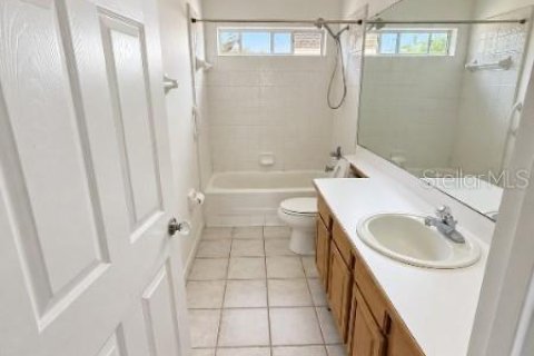 Casa en alquiler en Kissimmee, Florida, 4 dormitorios, 229.65 m2 № 2429578 - foto 18