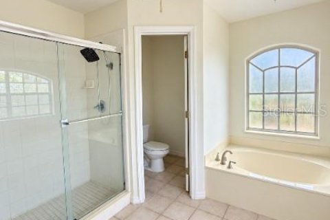Casa en alquiler en Kissimmee, Florida, 4 dormitorios, 229.65 m2 № 2429578 - foto 14