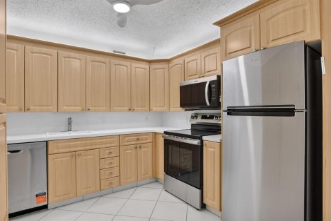 Copropriété à louer à Boca Raton, Floride: 2 chambres, 85.1 m2 № 2245900 - photo 5