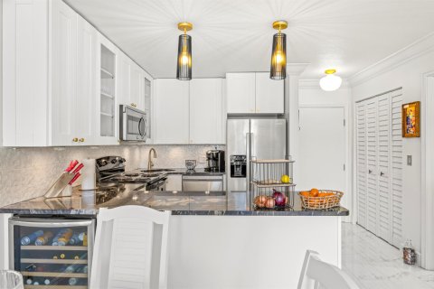 Copropriété à louer à St. Lucie, Floride: 1 chambre, 64.01 m2 № 2077370 - photo 4