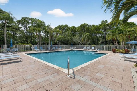 House in Stuart, Florida 3 bedrooms, 148.46 sq.m. № 2393192 - photo 24