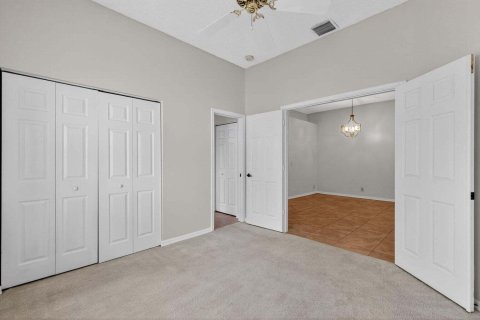 House in Stuart, Florida 3 bedrooms, 148.46 sq.m. № 2393192 - photo 19