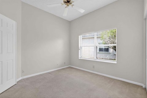 House in Stuart, Florida 3 bedrooms, 148.46 sq.m. № 2393192 - photo 18