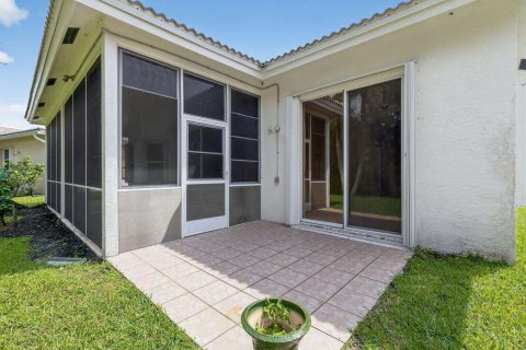 House in Stuart, Florida 3 bedrooms, 148.46 sq.m. № 2393192 - photo 23