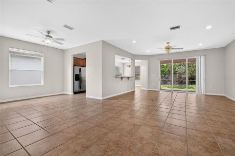 House in Bradenton, Florida 3 bedrooms, 190.64 sq.m. № 2349633 - photo 4