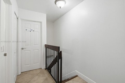 Купить таунхаус в Майами, Флорида 2 спальни, 84.91м2, № 2007822 - фото 12