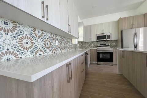 Casa en venta en Port Charlotte, Florida, 4 dormitorios, 167.22 m2 № 2298603 - foto 24
