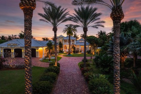 Casa en venta en Marathon, Florida, 5 dormitorios, 796.45 m2 № 1961704 - foto 5