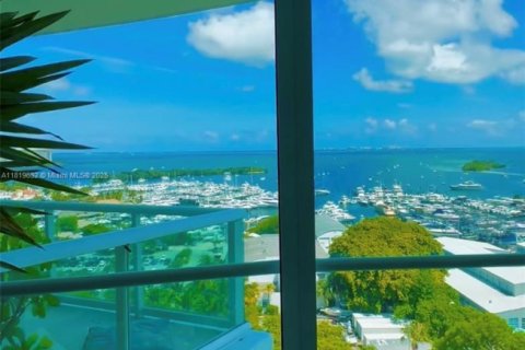 Condominio en alquiler en Miami, Florida, 3 dormitorios, 208.1 m2 № 1780059 - foto 19
