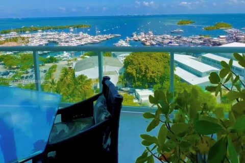 Condominio en alquiler en Miami, Florida, 3 dormitorios, 208.1 m2 № 1780059 - foto 5