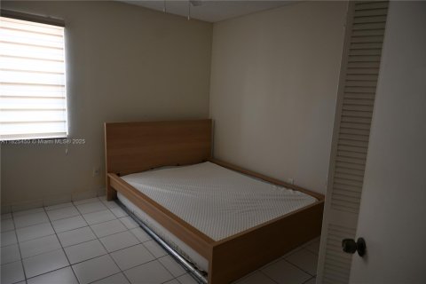 Купить виллу или дом в Майами, Флорида 5 спален, 152.92м2, № 1794152 - фото 18