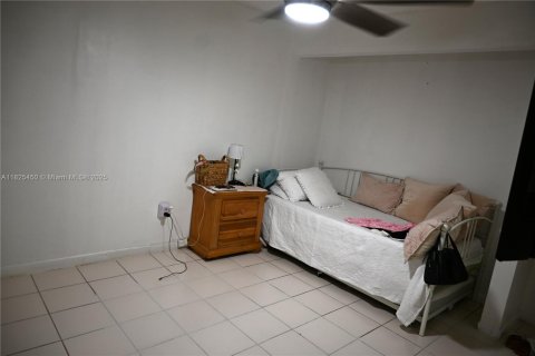Купить виллу или дом в Майами, Флорида 5 спален, 152.92м2, № 1794152 - фото 13
