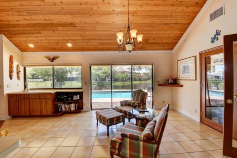 House in Boca Raton, Florida 4 bedrooms, 367.15 sq.m. № 2146585 - photo 15