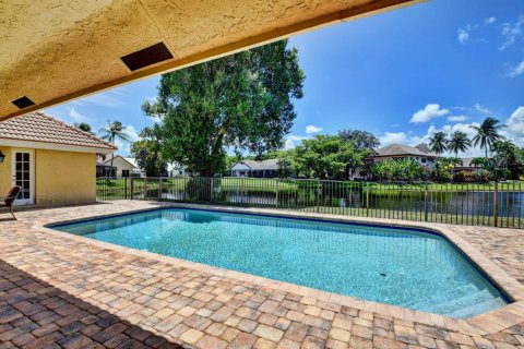 House in Boca Raton, Florida 4 bedrooms, 367.15 sq.m. № 2146585 - photo 28
