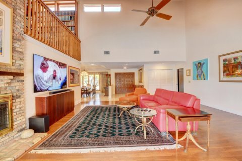 House in Boca Raton, Florida 4 bedrooms, 367.15 sq.m. № 2146585 - photo 7