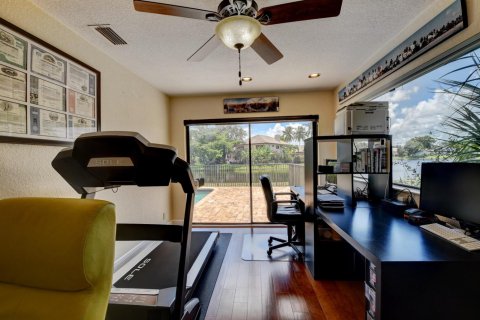 House in Boca Raton, Florida 4 bedrooms, 367.15 sq.m. № 2146585 - photo 17