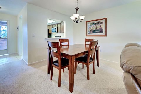 Condo in Venice, Florida, 2 bedrooms  № 2379685 - photo 15