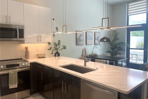 Снять в аренду кондоминиум в Сарасота, Флорида 6 комнат, 85.56м2, № 2118035 - фото 11
