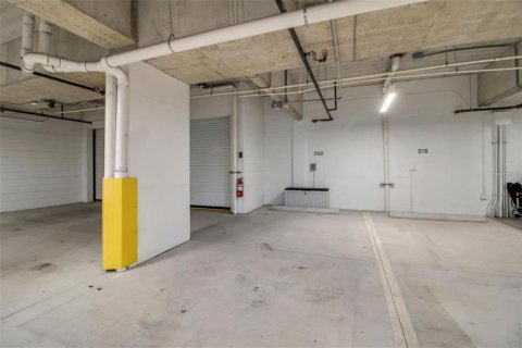 Снять в аренду кондоминиум в Сарасота, Флорида 6 комнат, 85.56м2, № 2118035 - фото 27