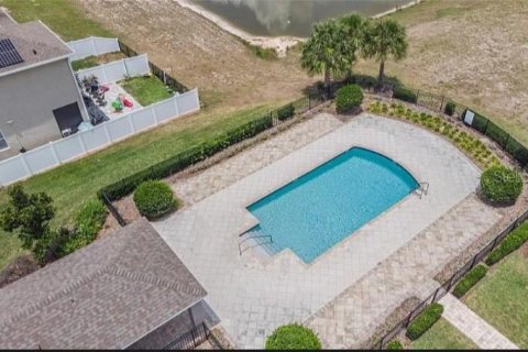 Touwnhouse à vendre à Davenport, Floride: 3 chambres, 163.04 m2 № 2352280 - photo 21