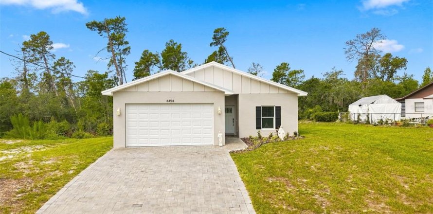 Casa en Spring Hill, Florida 3 dormitorios, 150.13 m2 № 2258967