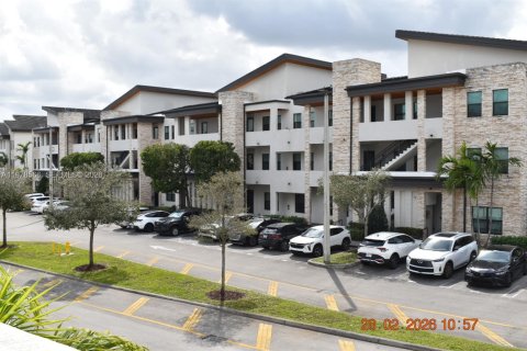 Condominio en venta en Doral, Florida, 2 dormitorios, 105.44 m2 № 2044447 - foto 22