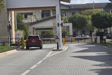 Condominio en venta en Doral, Florida, 2 dormitorios, 105.44 m2 № 2044447 - foto 3