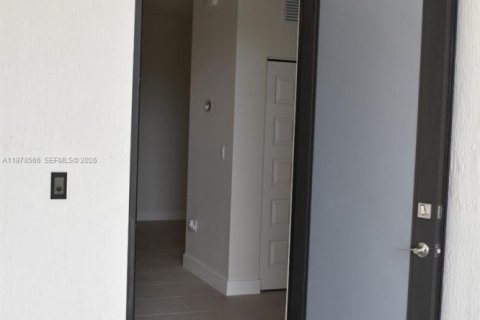 Condominio en venta en Doral, Florida, 2 dormitorios, 105.44 m2 № 2044447 - foto 7