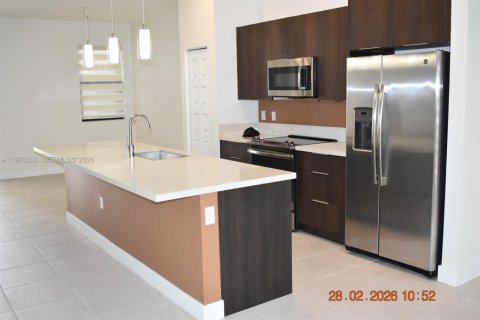 Condominio en venta en Doral, Florida, 2 dormitorios, 105.44 m2 № 2044447 - foto 11