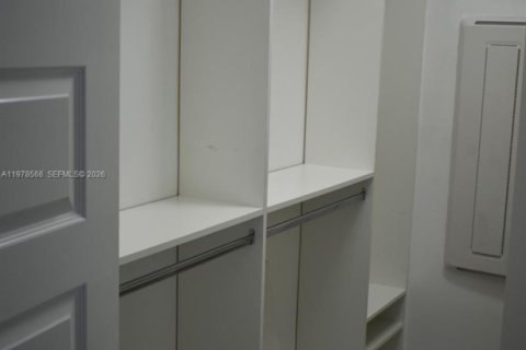 Condominio en venta en Doral, Florida, 2 dormitorios, 105.44 m2 № 2044447 - foto 17