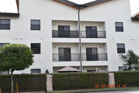 Condominio en venta en Doral, Florida, 2 dormitorios, 105.44 m2 № 2044447 - foto 23