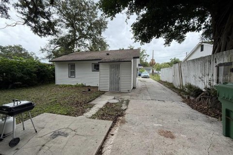 House in Winter Haven, Florida 2 bedrooms, 110.37 sq.m. № 1813635 - photo 4