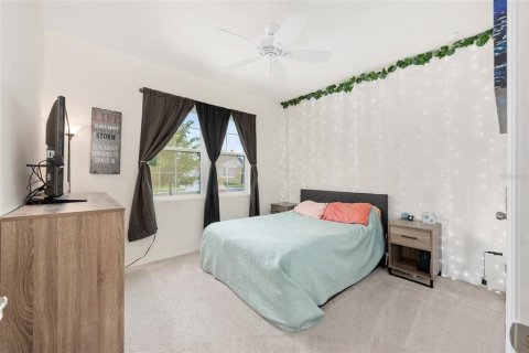 House in Wildwood, Florida 4 bedrooms, 188.68 sq.m. № 1654966 - photo 13