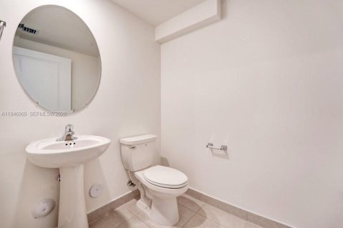 Touwnhouse à louer à Homestead, Floride: 3 chambres, 169.73 m2 № 2003100 - photo 14