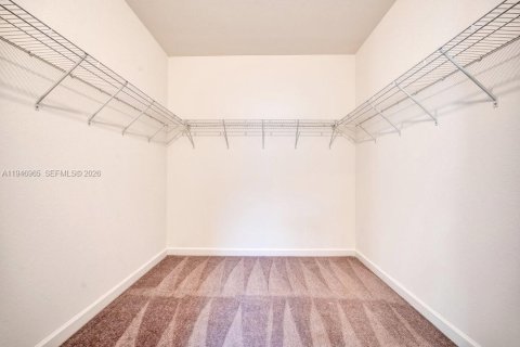 Touwnhouse à louer à Homestead, Floride: 3 chambres, 169.73 m2 № 2003100 - photo 17